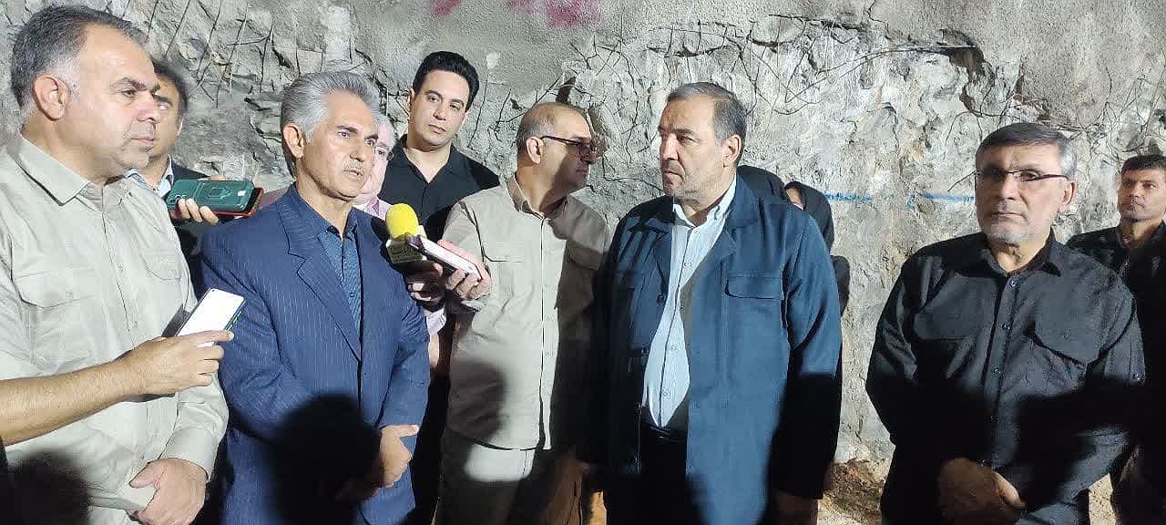 بازدید استاندار ایلام و مدیران استانی حوزه زیرساخت از تونل شماره یک اربعین در قالب تور رسانه‌ای